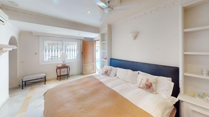 Image No.23-4 Bed Villa for sale