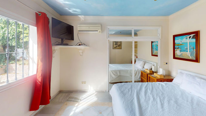 Image No.26-4 Bed Villa for sale