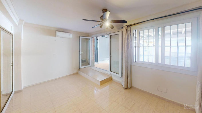 Image No.6-4 Bed Villa for sale