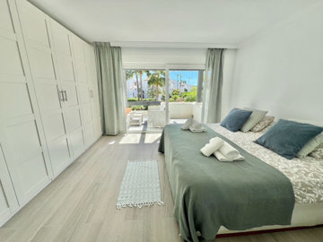 11-20939a0134ad724a8cb2a801094d15a4