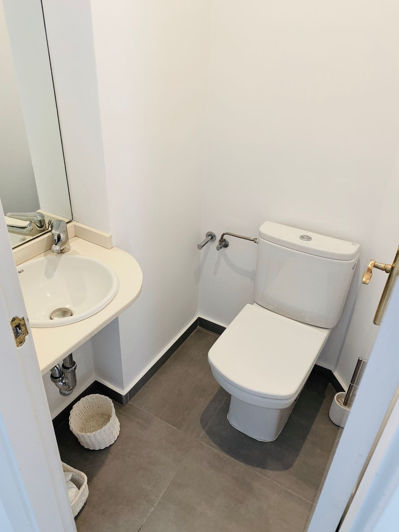 Image No.12-3 Bed Townhouse for sale