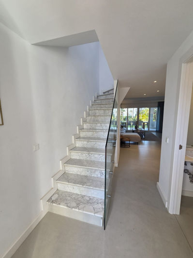 Image No.13-3 Bed Townhouse for sale