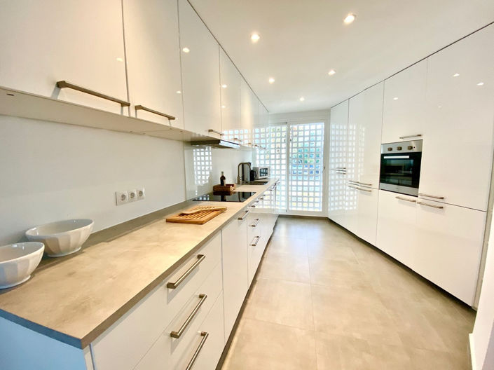 Image No.6-3 Bed Townhouse for sale