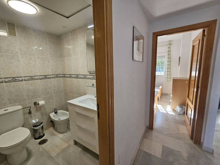 Image No.31-2 Bed Apartment for sale