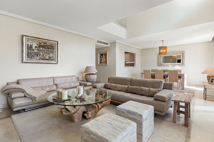 Image No.9-4 Bed Townhouse for sale