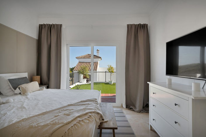 Image No.8-3 Bed Apartment for sale