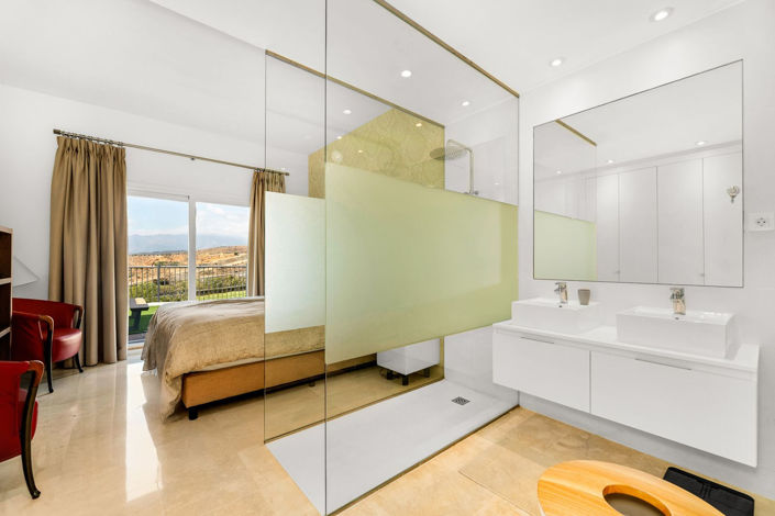 Image No.12-3 Bed Apartment for sale