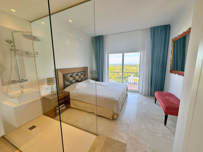 Image No.12-5 Bed Apartment for sale