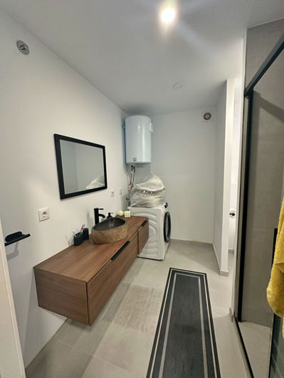 Image No.31-5 Bed Apartment for sale