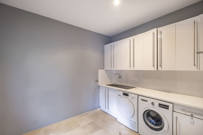 Image No.11-6 Bed Villa for sale