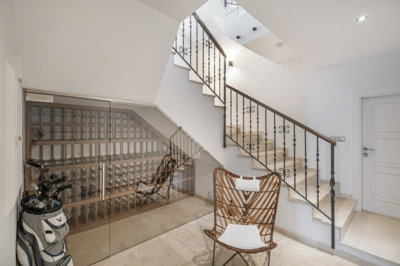 12-53013098fcab6c38b1379cd33298e050