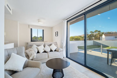 4-c23c0f86247804fa50226aecd8b0b2c8