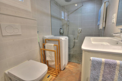 11-20939a0134ad724a8cb2a801094d15a4