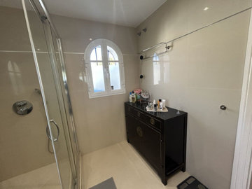 13-5fd73dea700db77384c091ca9818b1a9