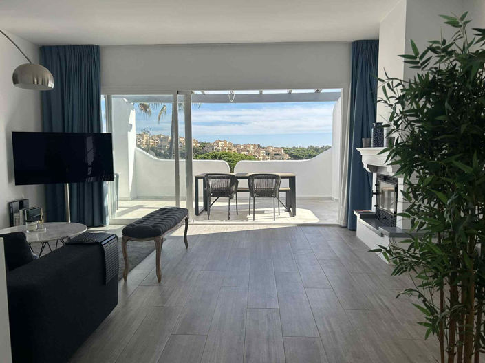 Image No.2-5 Bed Villa for sale