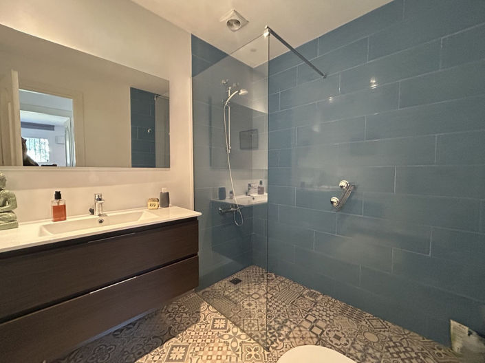 Image No.20-5 Bed Villa for sale