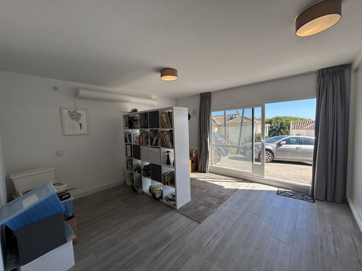 Image No.22-5 Bed Villa for sale