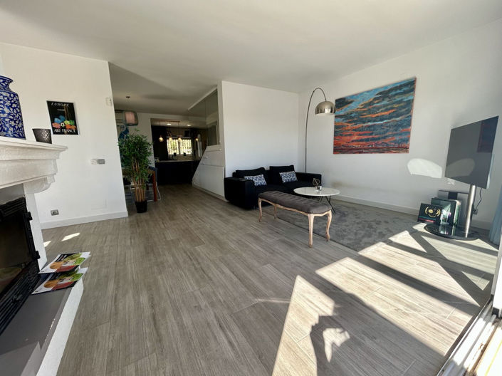 Image No.25-5 Bed Villa for sale