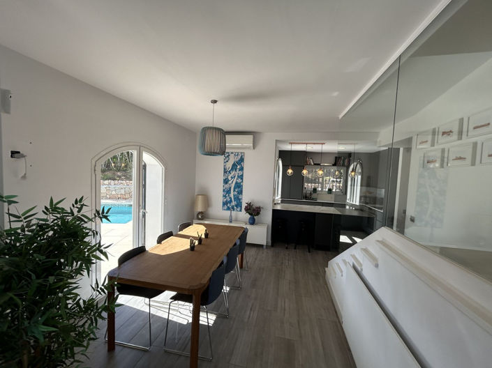 Image No.26-5 Bed Villa for sale