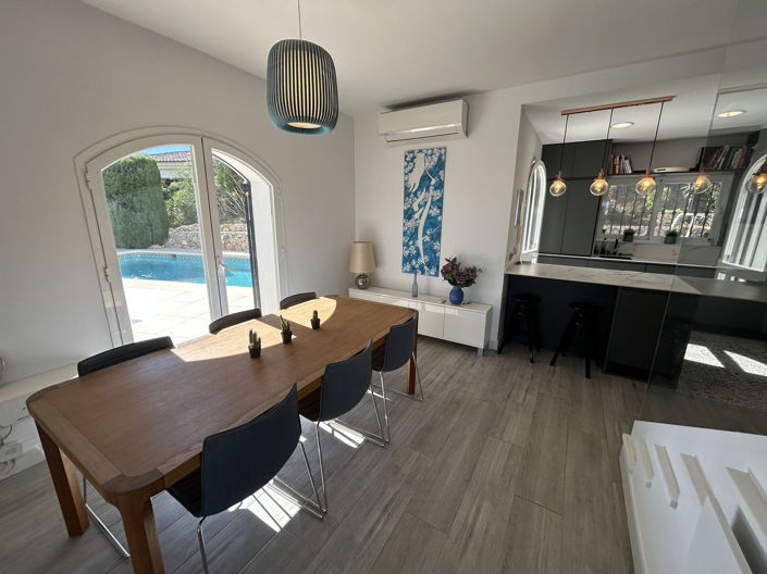 Image No.3-5 Bed Villa for sale