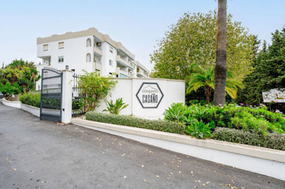 11-20939a0134ad724a8cb2a801094d15a4