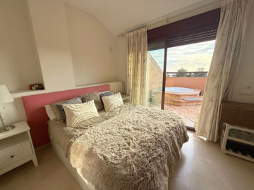 12-53013098fcab6c38b1379cd33298e050