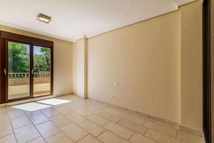 Image No.7-5 Bed Villa for sale