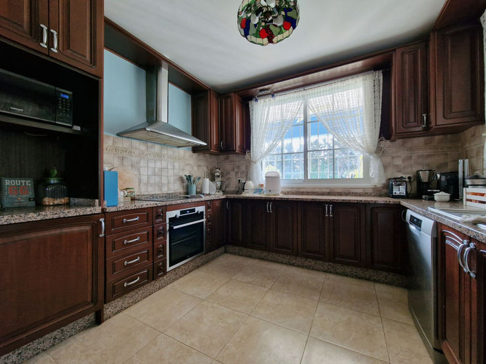 Image No.14-5 Bed Villa for sale