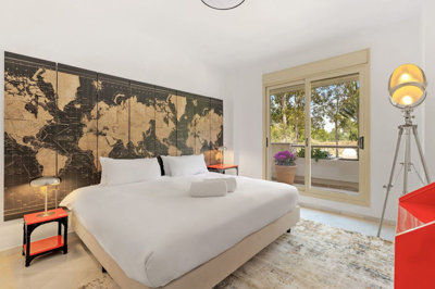 10-bb915d1cb19341576dcdc994b81ab9c5