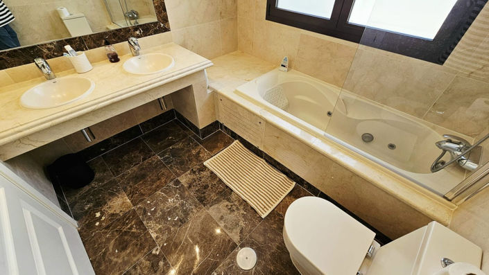 Image No.27-3 Bed Villa for sale