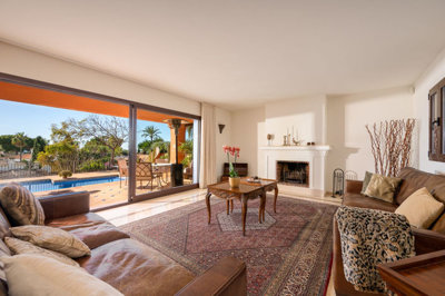 4-c23c0f86247804fa50226aecd8b0b2c8