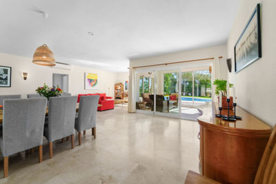 7-aa4cc561180b369757c0bb4af9886cd3