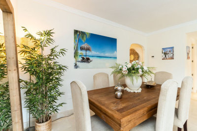 7-aa4cc561180b369757c0bb4af9886cd3