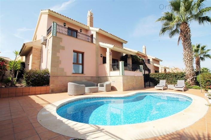 Image No.1-3 Bed Villa for sale