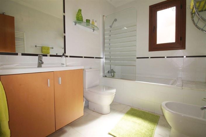 Image No.20-3 Bed Villa for sale