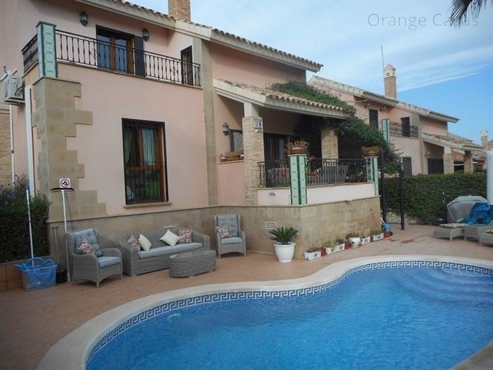 Image No.8-3 Bed Villa for sale