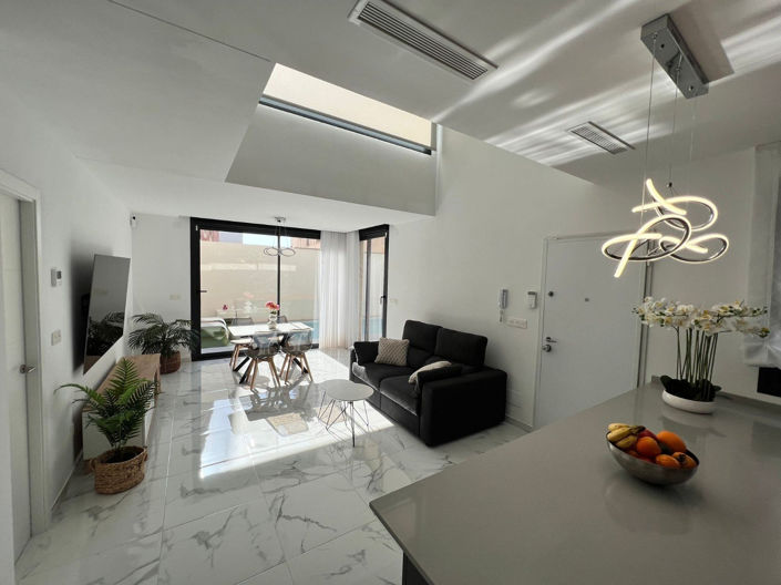 Image No.7-3 Bed Villa for sale