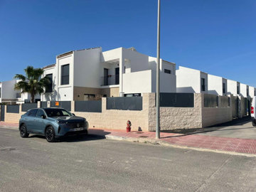 3 Bed Villa for sale