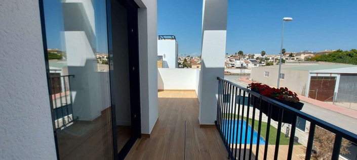 Image No.22-3 Bed Villa for sale