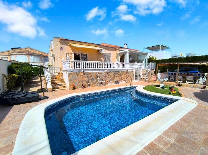 Image No.1-Villa de 3 chambres à vendre à Ciudad Quesada