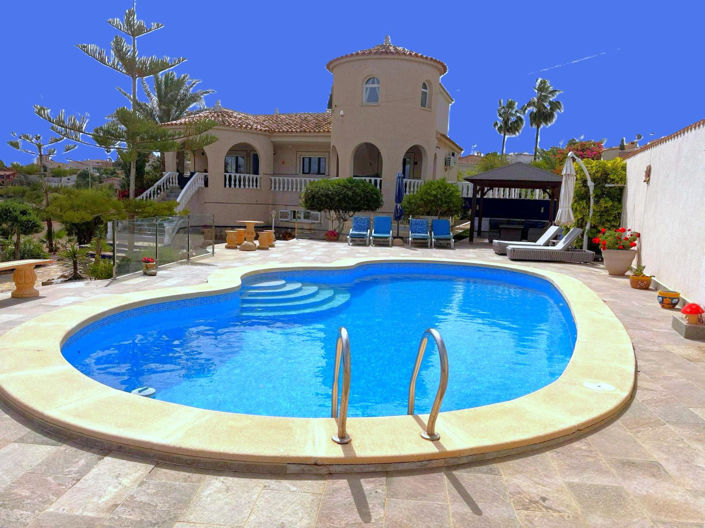 Image No.1-5 Bed Villa for sale