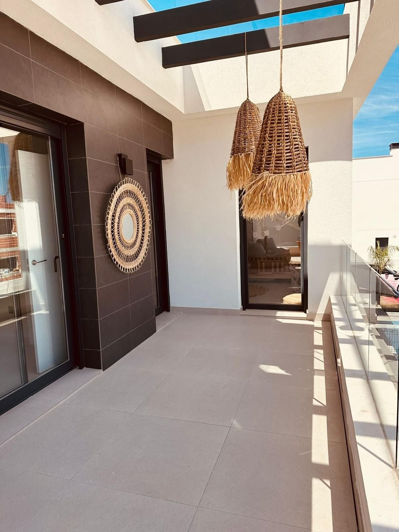 Image No.17-5 Bed Villa for sale