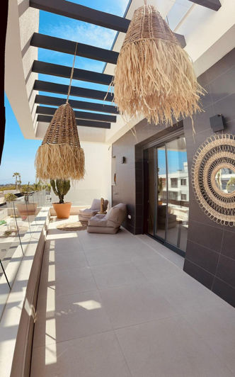 Image No.2-5 Bed Villa for sale