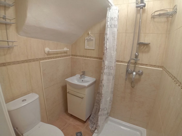 Image No.18-3 Bed Townhouse for sale