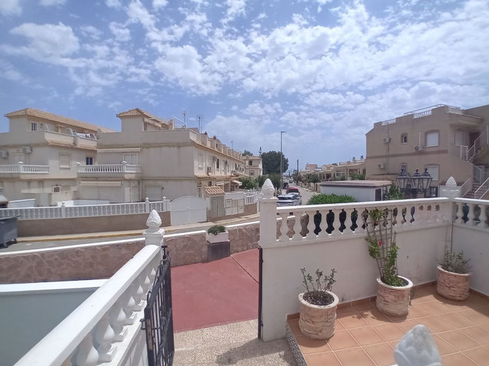 Image No.2-3 Bed Townhouse for sale