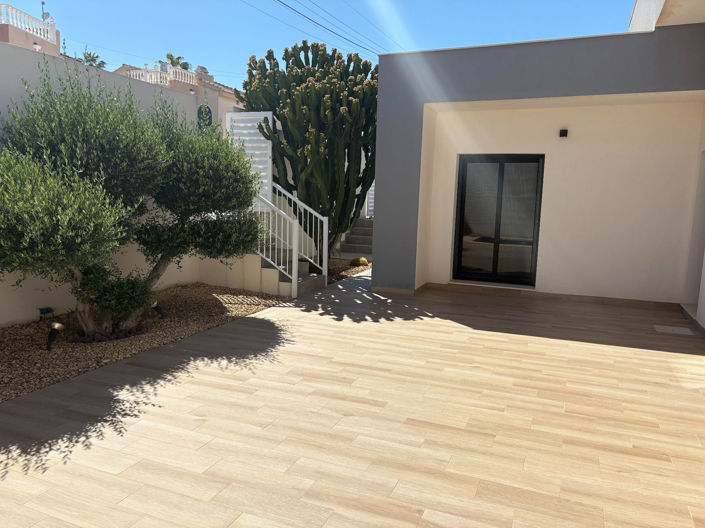 Image No.8-2 Bed Villa for sale