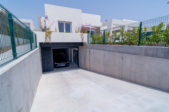 Image No.3-3 Bed Villa for sale