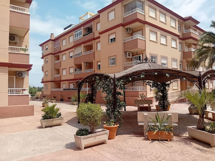 Image No.1-2 Bed Apartment for sale