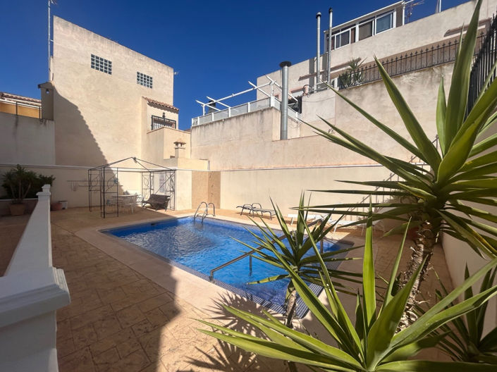 Image No.1-2 Bed Apartment for sale