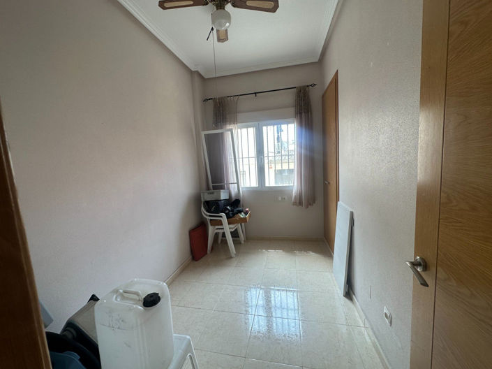 Image No.12-3 Bed Apartment for sale